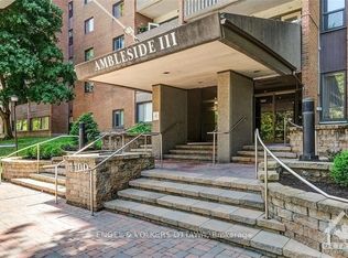 1100 Ambleside Dr #1006, Ottawa, ON K2B 8G6
