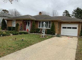 1107 Bellevue Ave, Elgin, IL 60120