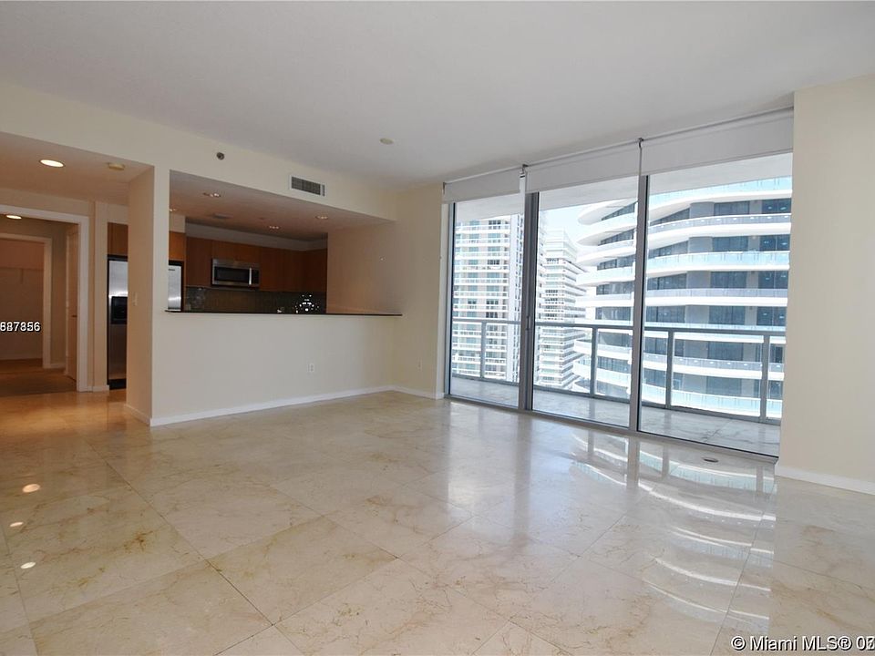 2nd image of 1050 Brickell Ave #3813
