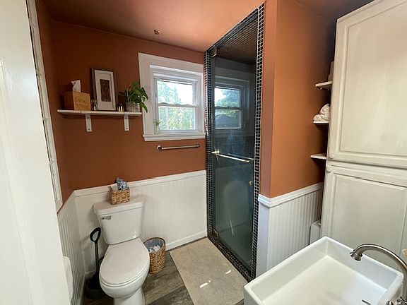 5th image of 40 E 16th St #1