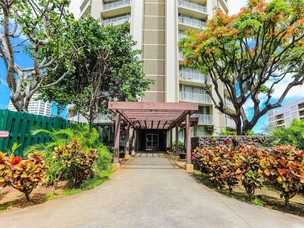 750 Amana St APT 1612, Honolulu, HI 96814