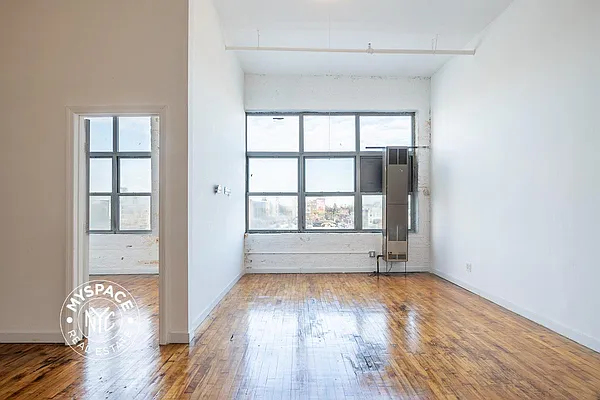 Rented by MySpaceNYC | media 3