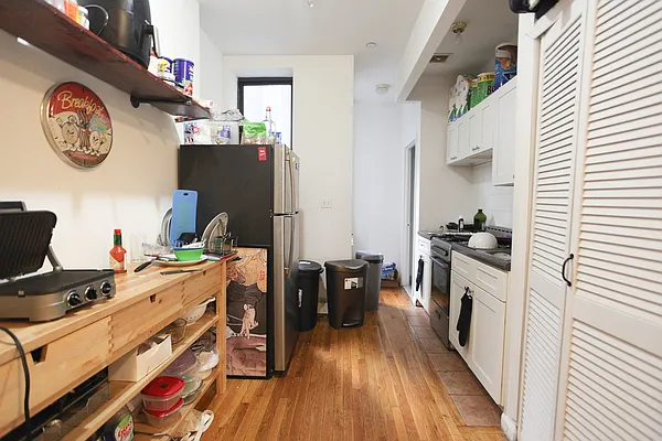 Rented by Metropolitan Property Group | media 5