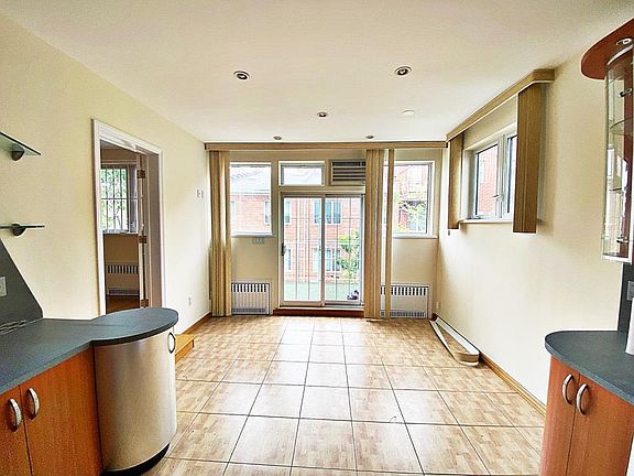 3rd image of 1843 E 14th St #3B