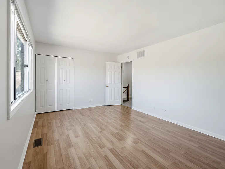 1542 Anderson Ln — Photo 18