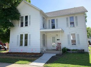 213 N 4th St, Oregon, IL 61061