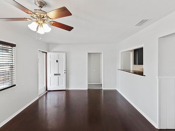 5th image of 2223 Mira Mar Ave