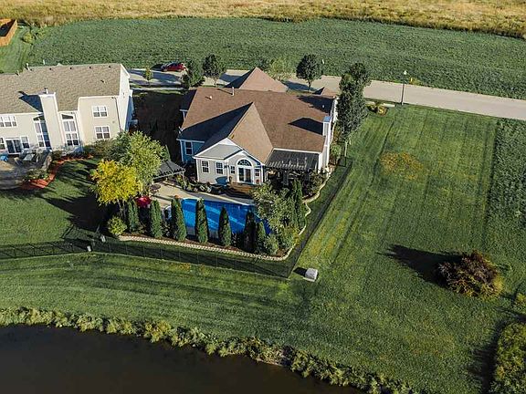 3rd image of 12334 Lakeview Dr