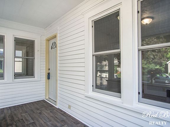 4th image of 936 S 34th St