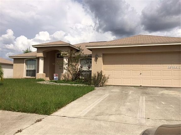 2nd image of 930 Highland Crest Cir