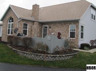 2261 Fox Run Cir #U-8-32, Findlay, OH 45840