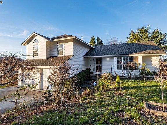 2nd image of 2811 NE 6th St