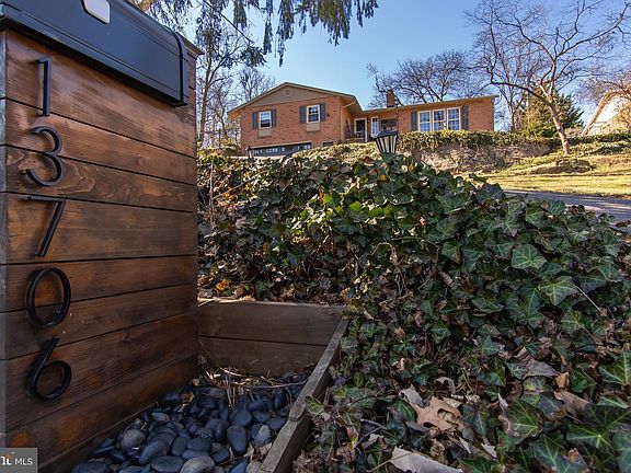 2nd image of 13706 Woodland Heights Dr