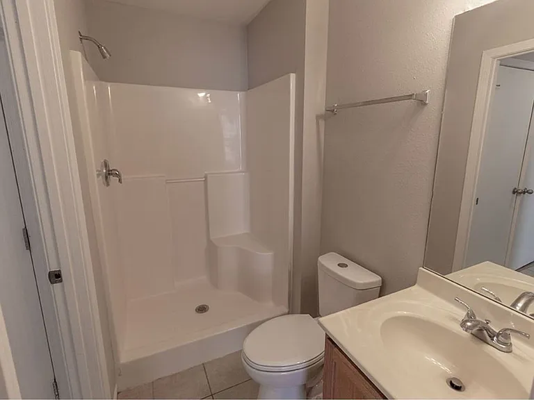 1419 Bodie Dr — Photo 10