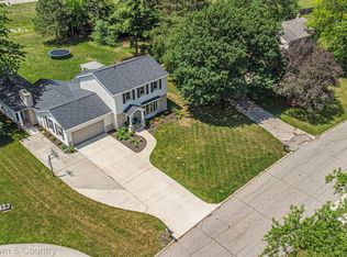 8480 Old Plank Rd, Grand Blanc, MI 48439