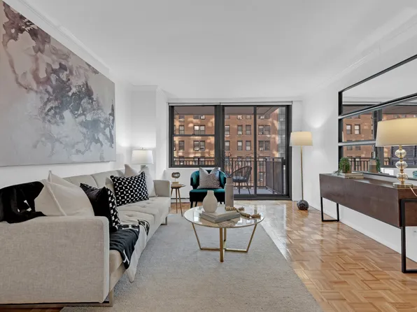 301 East 79th Street image 1 of 15