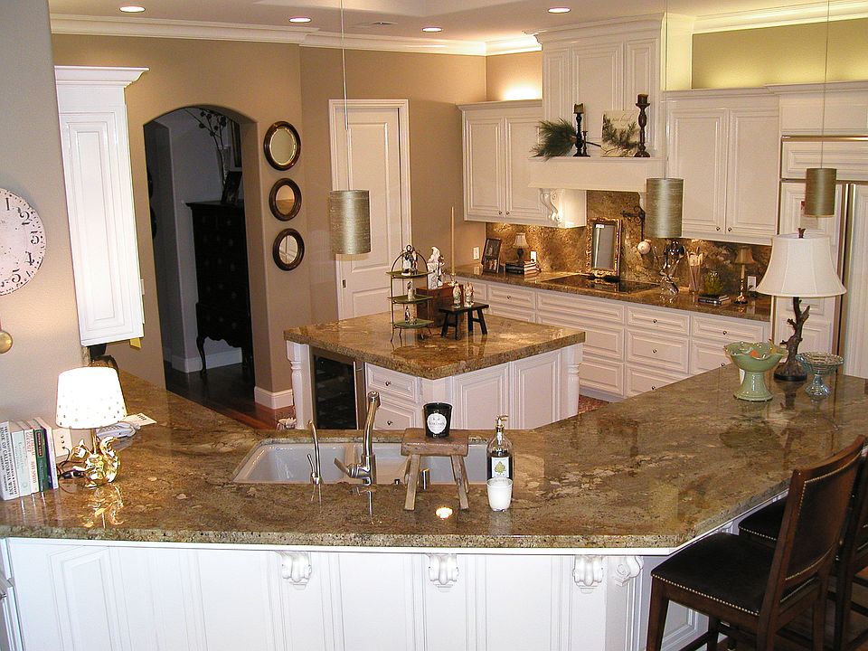 2nd image of 1404 Via Fonte