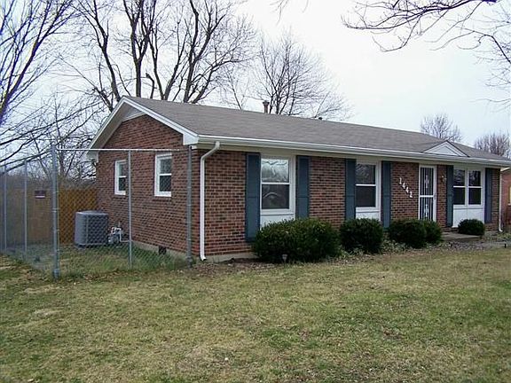 2nd image of 1442 Beaufort Dr
