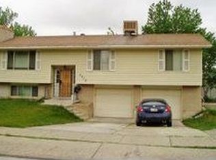 5978 S Greenwood Dr, Murray, UT 84123