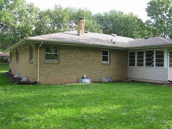 3rd image of 3363 Golden Prairie Ave