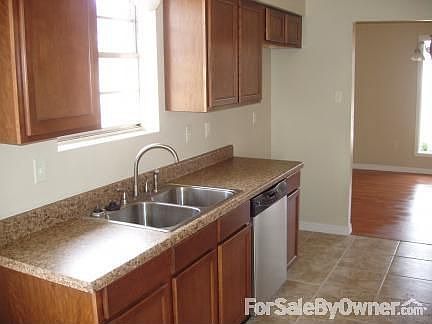 5th image of 7718 Tricia Ct
