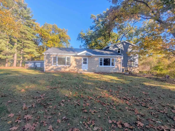 20845 Darden Rd, South Bend, IN 46628