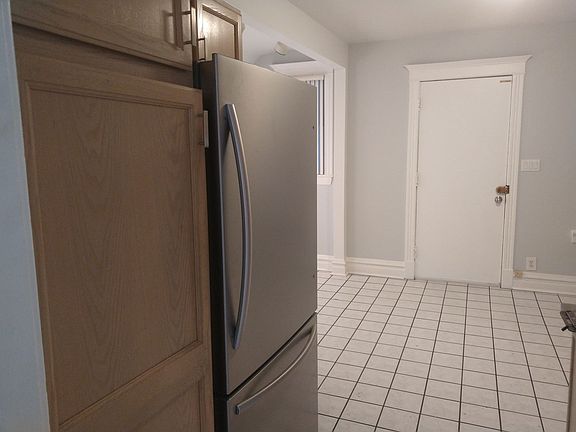 5th image of 3707 N Kimball Ave #2