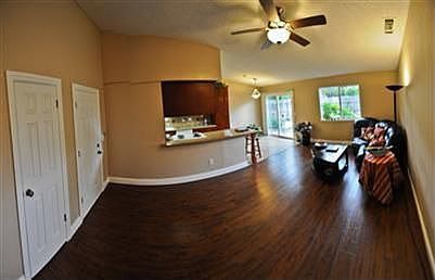 5th image of 5915 Desiree Ct