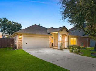 2904 Morning Bay Dr, Pearland, TX 77584