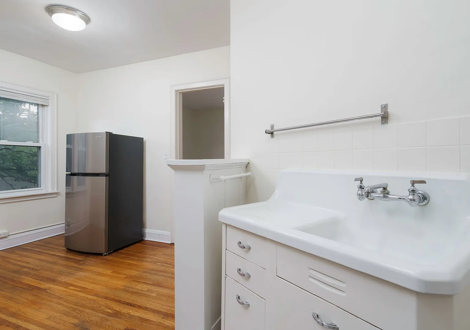 3527 Pillsbury Ave S — Photo 4