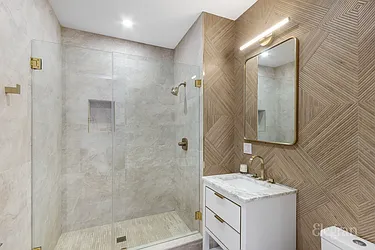 Rented by Elegran