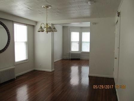 4th image of 256 Western Ave #2