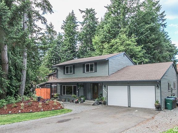 2nd image of 2150 NE Lexington Dr