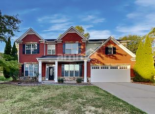 748 York View Dr, Auburn, GA 30011