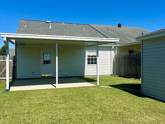 2nd image of 308 S French Quarter Dr