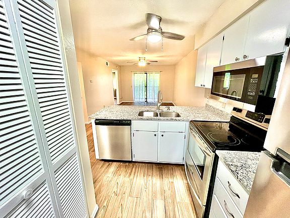 2nd image of 22523 Westchester Blvd APT C204