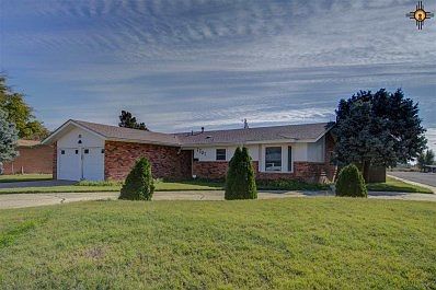 3rd image of 1701 E Highland Dr