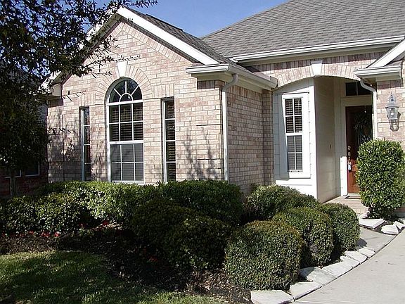 3rd image of 5902 Glenneyre Ln