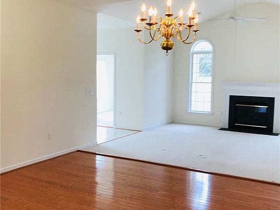 4th image of 3461 Fitchetts Ln