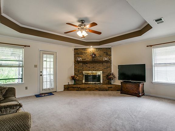 3_110-park-cir-mckinney-tx-High-Res-5.jpg