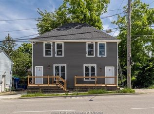 College Ave #1219, Windsor, ON N9B 1M6