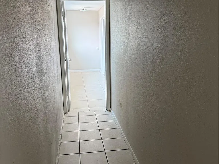 1209 Glenn Ave — Photo 9