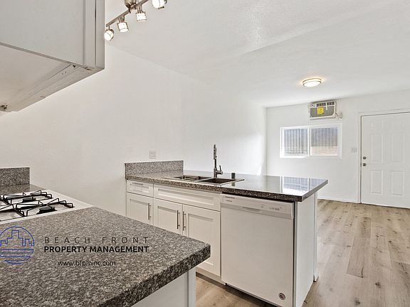 5th image of 1040 W 91st St APT 1