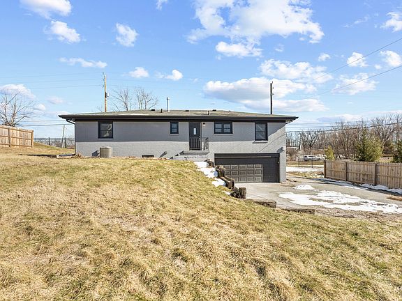 2nd image of 3416 S Lynhurst Dr