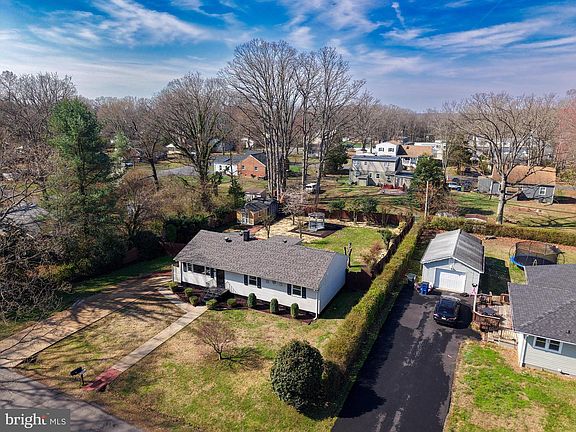 5th image of 33 Blair Rd