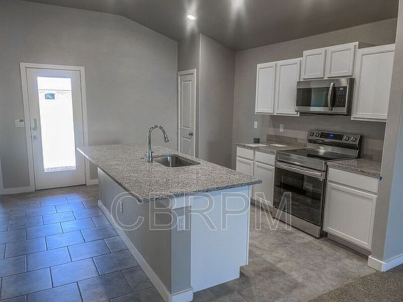 2nd image of 13703 Avenue S