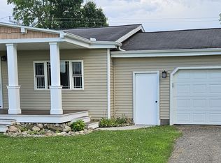 1598 Dockham Rd, Columbiaville, MI 48421