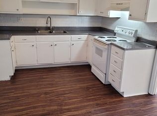 3916 Thomas Rd SW UNIT E, Huntsville, AL 35805