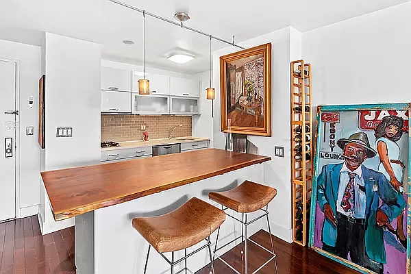 Sold by Corcoran | media 8