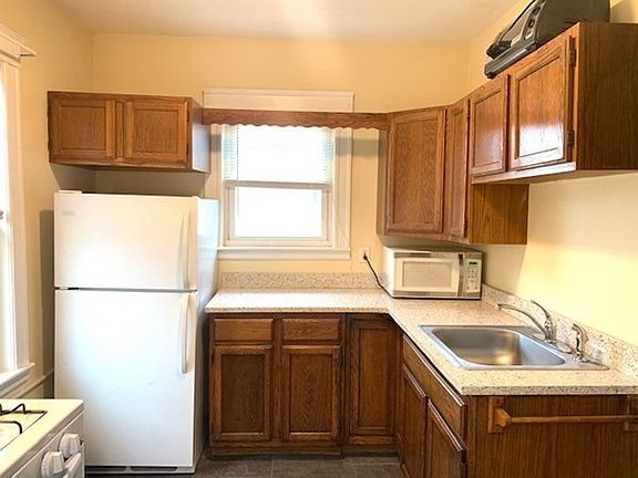2nd image of 57 Hilda St #4